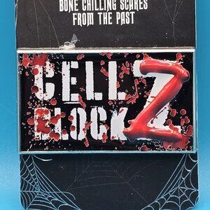 SeaWorld Busch Gardens Howl-O-Scream Cell Block Zombies Trading Pin